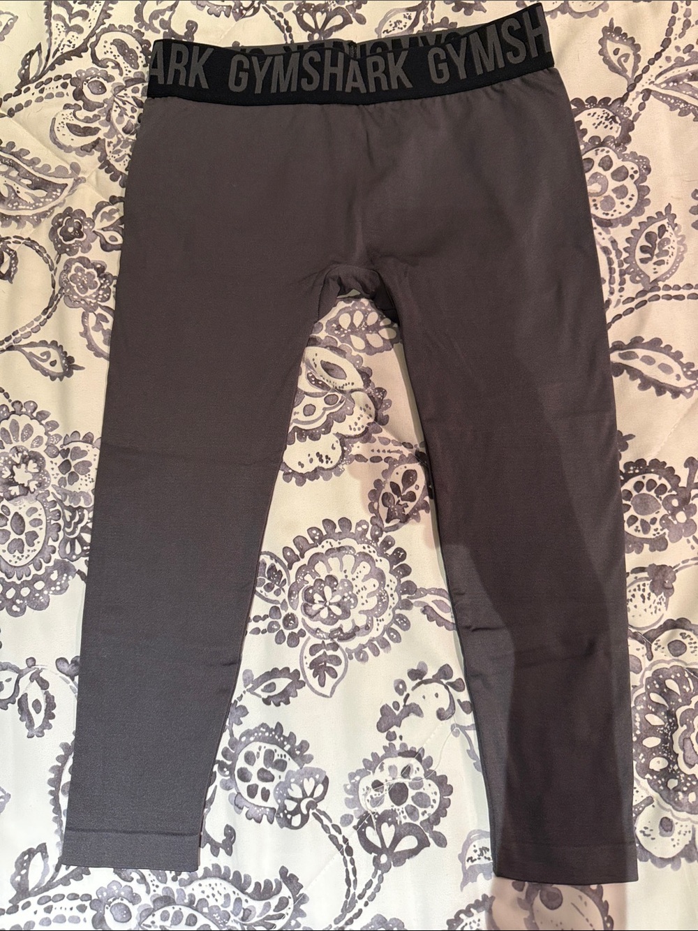 Gym shark women’s fit cropped black leggings GLLG022